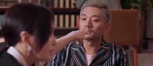 娱乐圈吃瓜八卦直播间,揭秘直播间的吃瓜盛宴